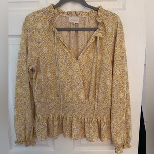 Melloday BOHO ruffled V neck bouncy blouse medium